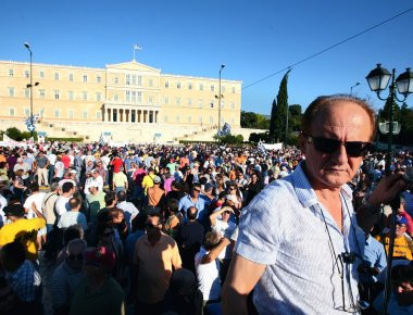 Θ.Λυμπερόπουλος: «Ντόρα, Κυριάκος και Χατζηδάκης έφεραν την φοροδιαφυγή της Uber στην Ελλάδα»